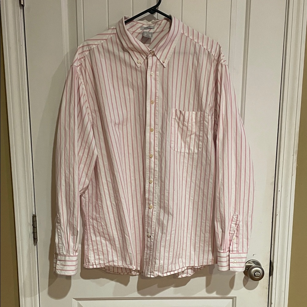 2 XXL button down shorts Chaps blue checked/pink old Navy EUC